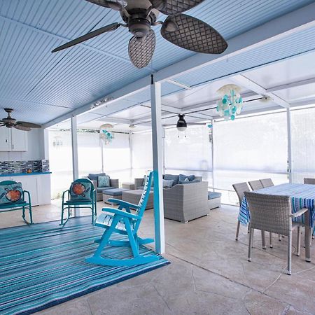 Beautiful Home With Pool And Outdoor Space West Palm Beach Extérieur photo