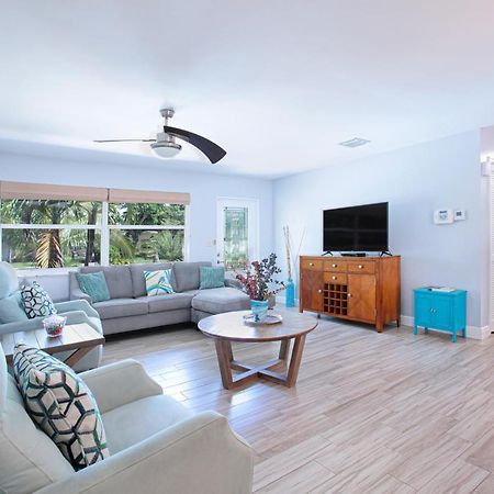 Beautiful Home With Pool And Outdoor Space West Palm Beach Extérieur photo